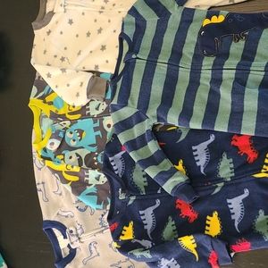 Lot of 5 Fleece Footed Onesie Pajamas - Size 18 Months